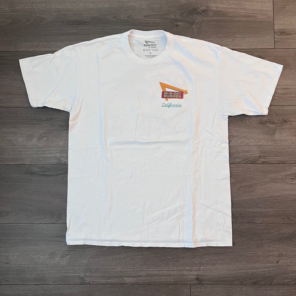In-N-Out Burger T-Shirt Mens Large White California Classic Cars Sunset Graphic